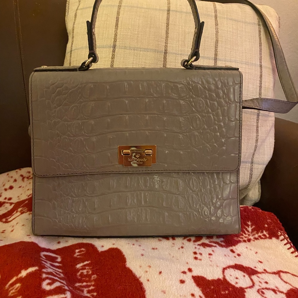 Like New Condition grey croc embossed leather KATE SPADE purse